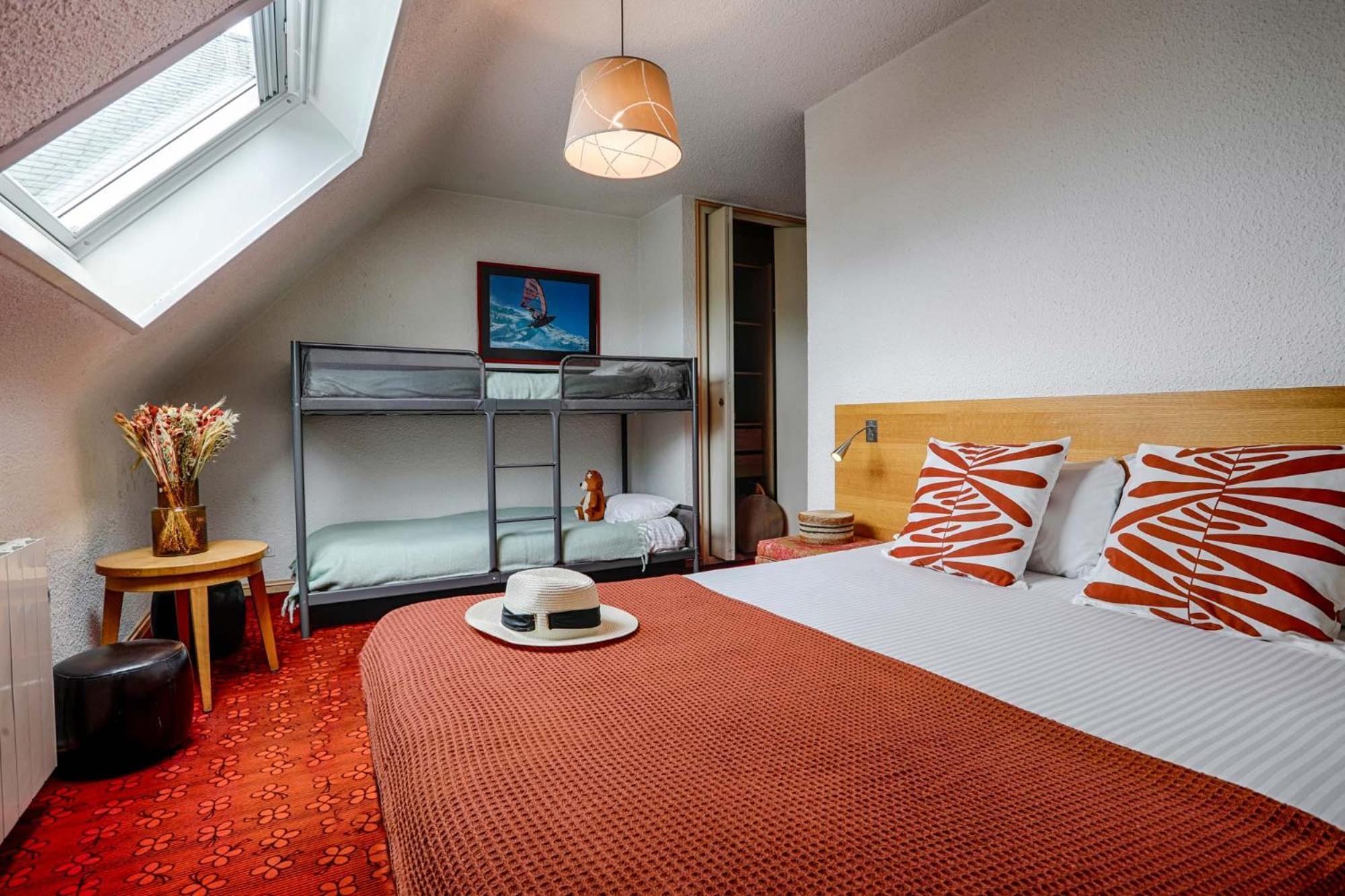 Hotel Le Branhoc - Brit Hotel โอเร ภายนอก รูปภาพ